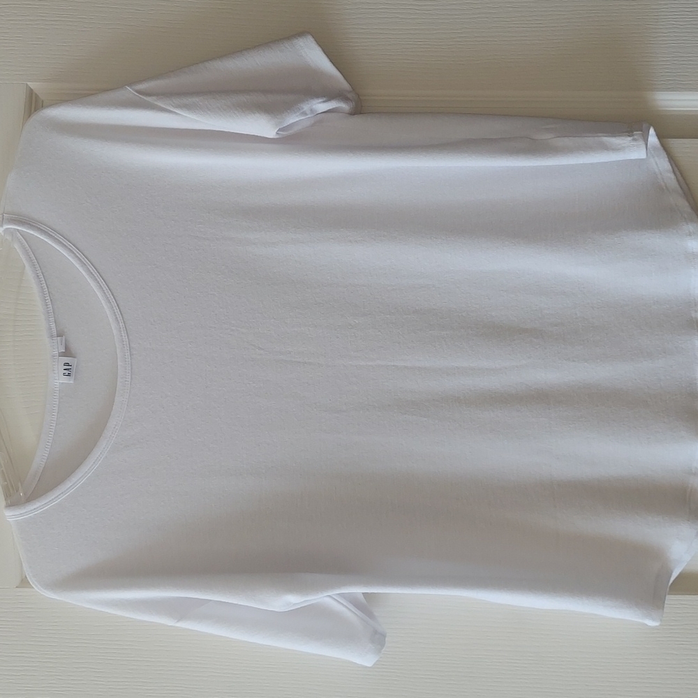 GAP Top white